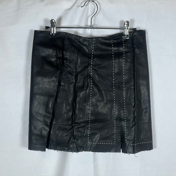 Black Mini Pencil Skirt with Pleated Slit for Night Out - Picture 1 of 5